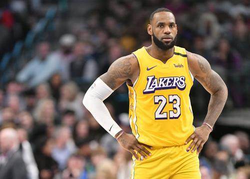 乐鱼竞猜-【人物】36岁仍在进化！詹皇，您再不老其他人都疯了